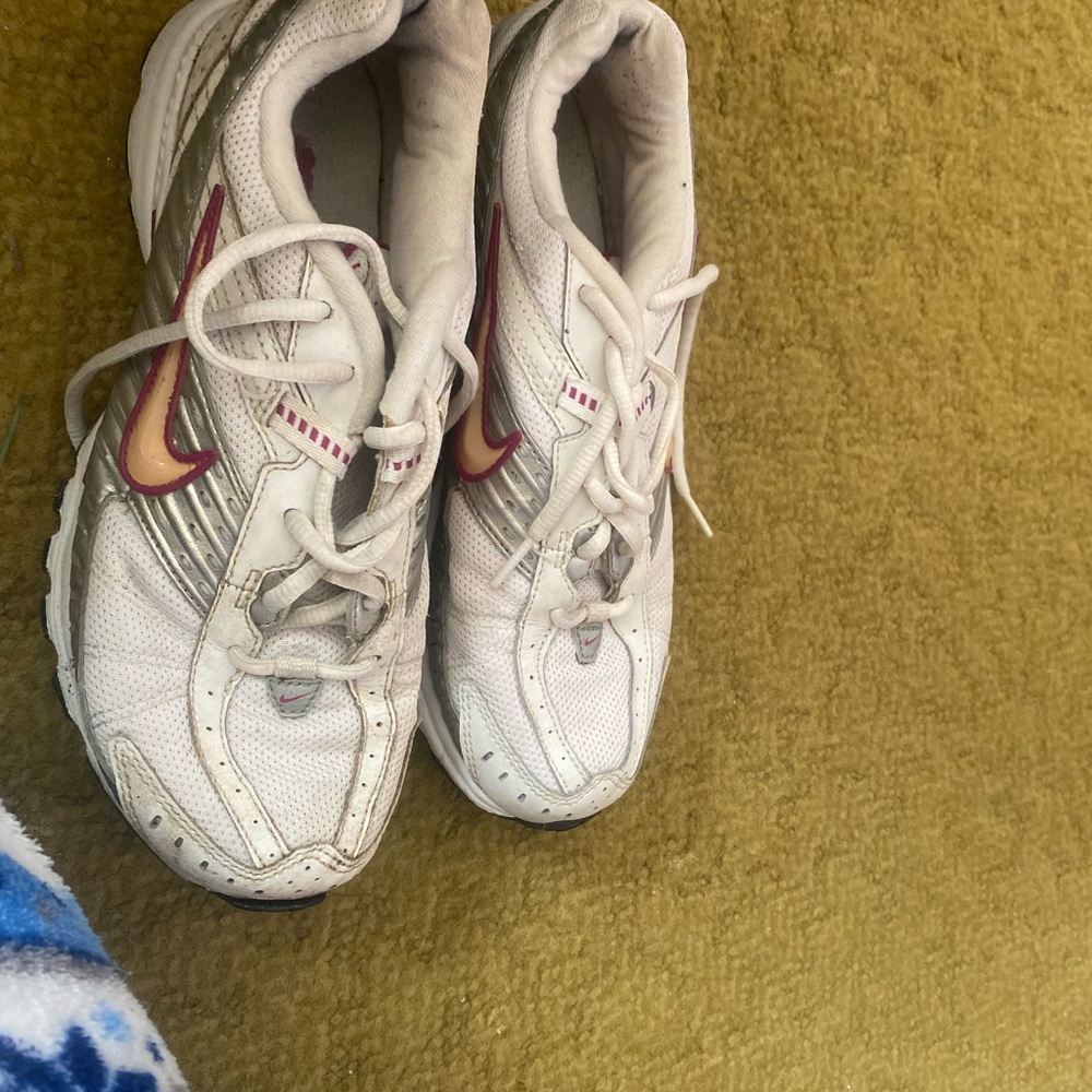 Nike shoes